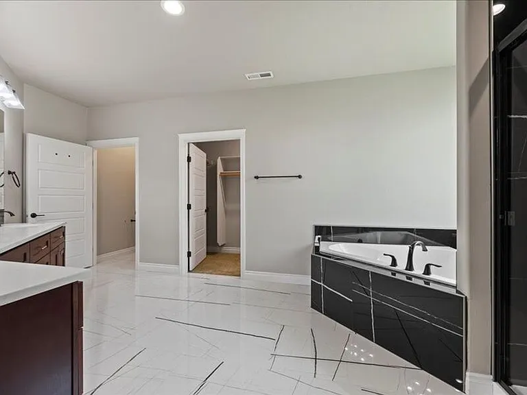 1615 Palermo Ave — Photo 19