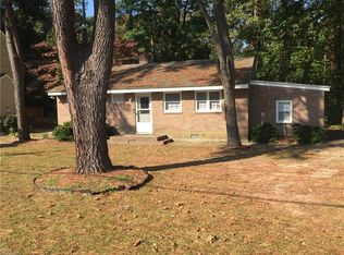 201 Riverside Dr, Yorktown, VA 23692