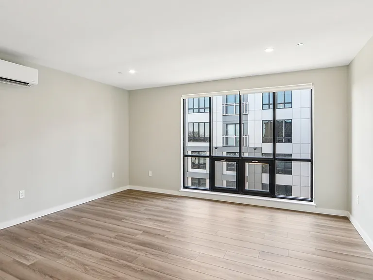 The Frances at Ashmont Flats — Photo 36