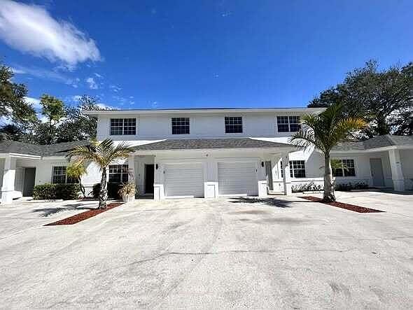 1st image of 1434 Hawthorne Place