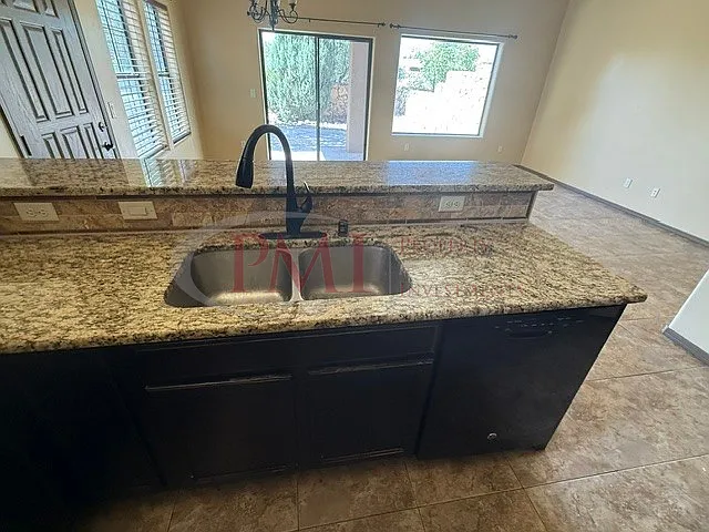 4341 Capistrano Ave — Photo 10