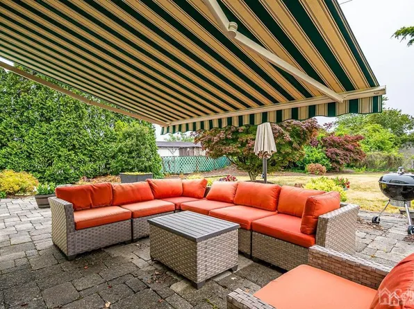 61 Jensen Rd, Sayreville, NJ 08872