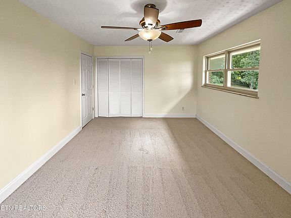3rd image of 5802 Tazewell Pike