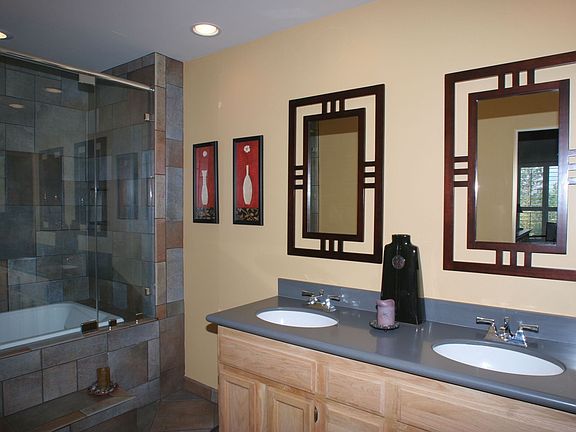 Master bath with greek soaking tub