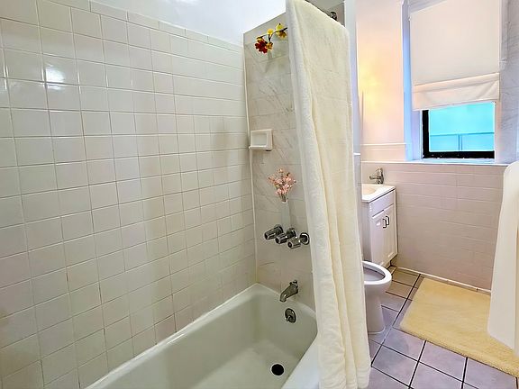 5th image of 210 W 94th St #5JJ