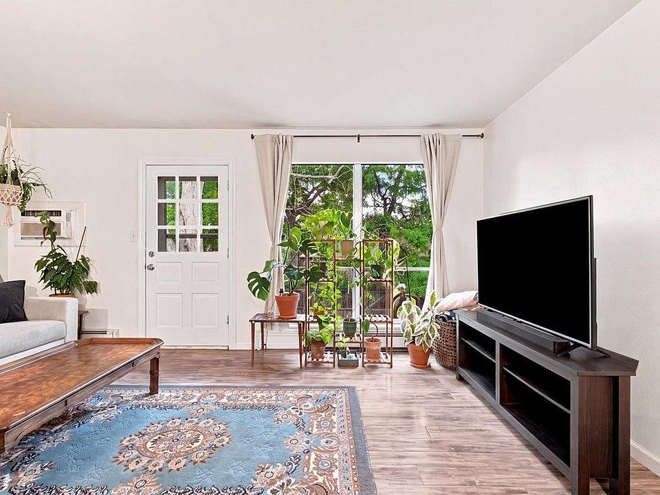 1st image of 1727 Azalea Dr #4