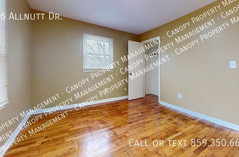136 Allnutt Dr — Photo 16