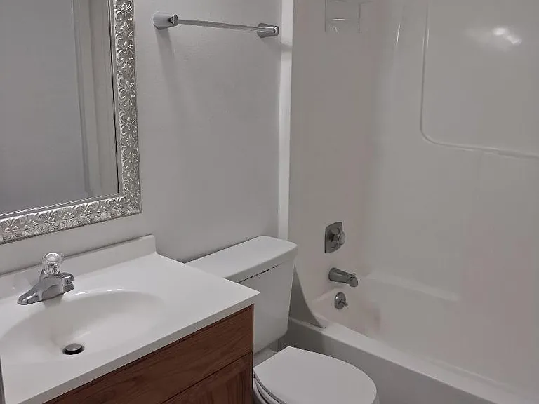3069 Huron Ave — Photo 8