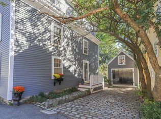 18 Washington St, Marblehead, MA 01945