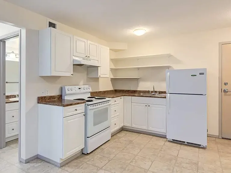 46 Carswell Rd SE — Photo 14