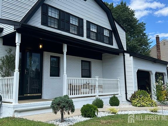 5th image of 31 Wolfpack Rd