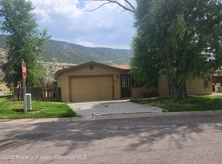 12 W Tamarack Cir, Parachute, CO 81635