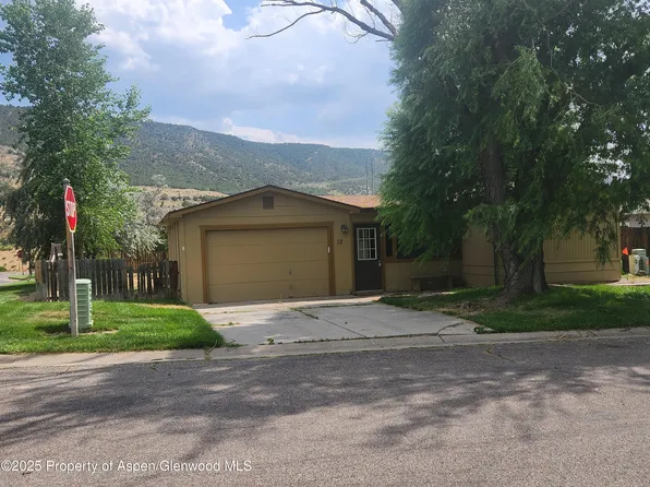 12 W Tamarack Cir, Parachute, CO 81635