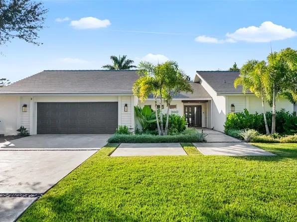 1660 Pine Harrier Cir, Sarasota, FL 34231