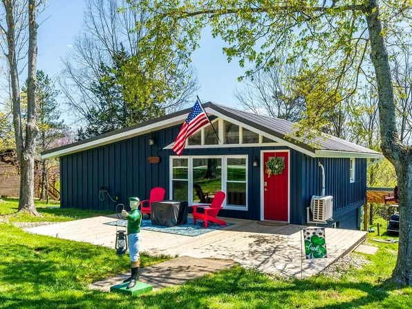 129 Clover Ct, Carlisle, KY 40311