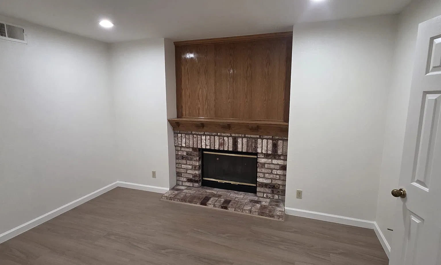 3 bed, 2.5 bath, 1953 sqft, $4,950 — Photo 4