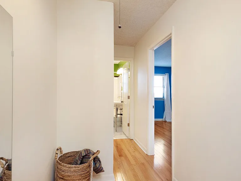 308 Twykingham Pl — Photo 23