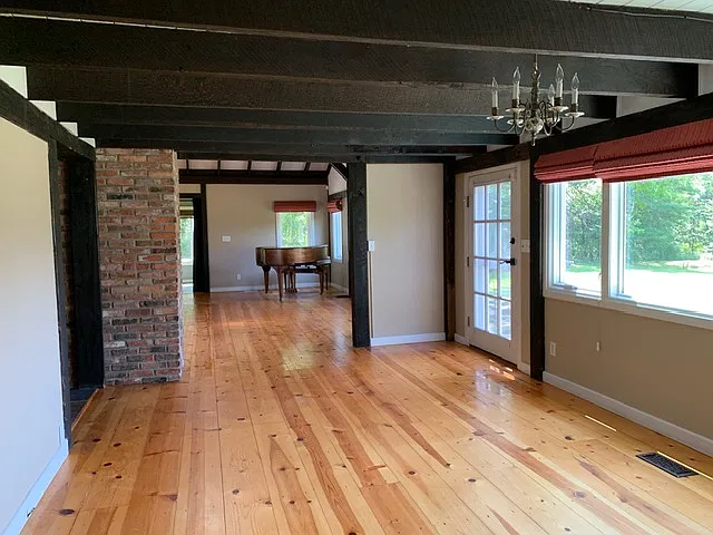 3 bed, 2.5 bath, 2012 sqft, $3,800 — Photo 4