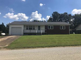 1105 Parkburg Rd, Pinson, TN 38366