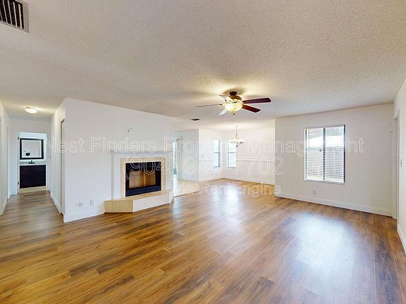 3rd image of 111 Lobelia Rd