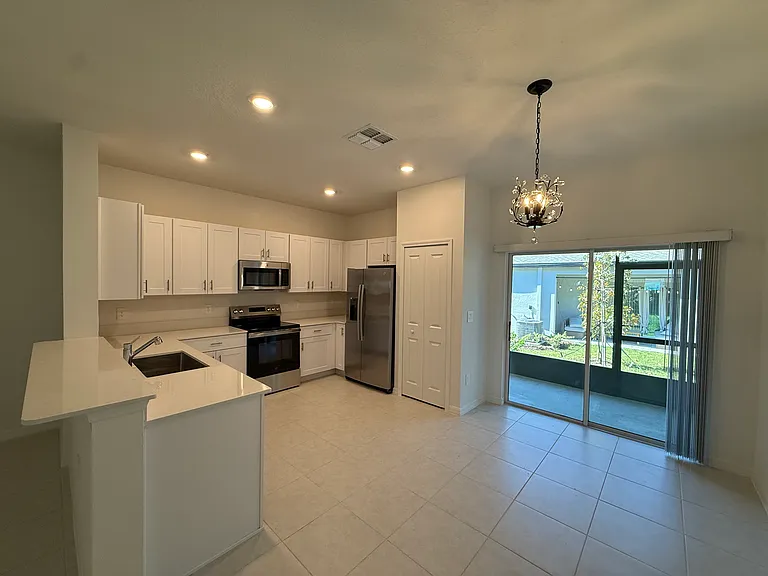 10125 Trumpet Honeysuckle Way — Photo 9