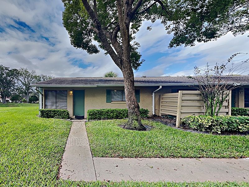 1st image of 725 Northlake Blvd APT 1