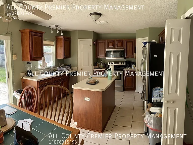 4543 Willamette Cir — Photo 2
