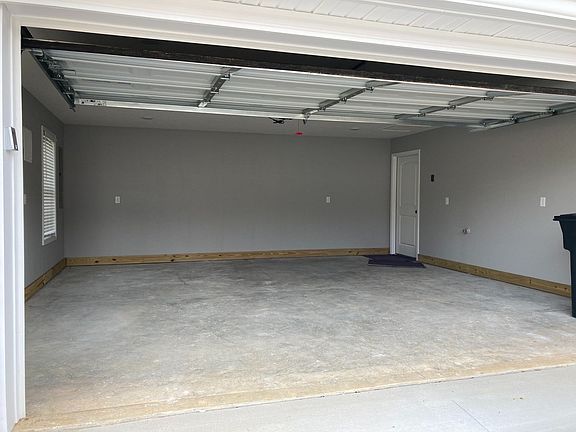 4th image of 116B Legacy Ct