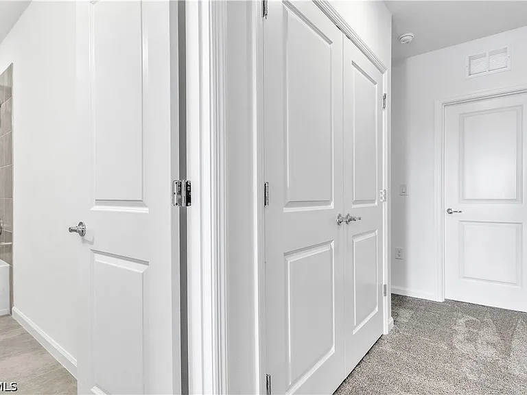 1424 Weeping Willow Ct — Photo 12