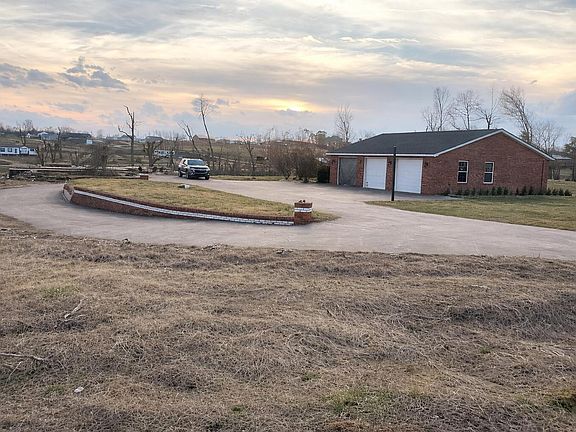 4th image of 35 Stage Rd