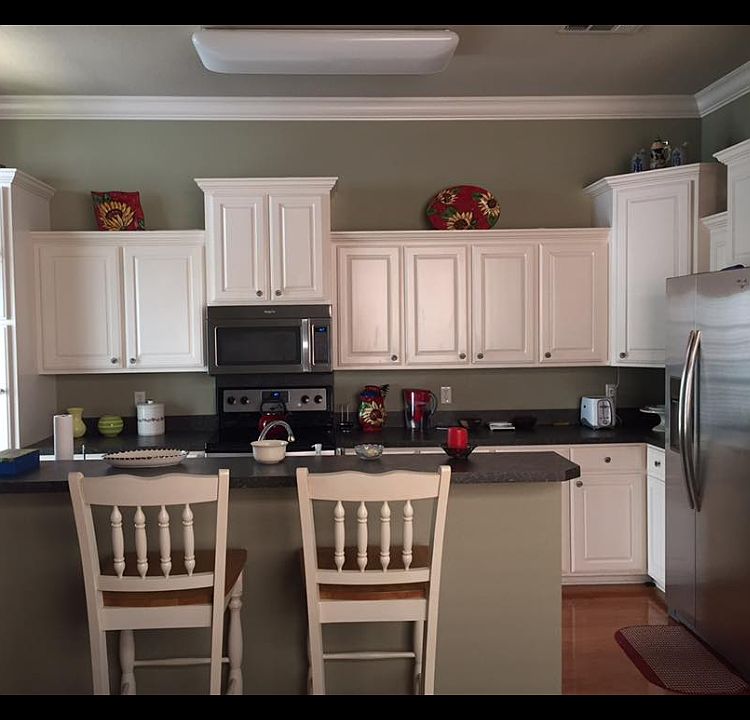 1st image of 449 Founders Park Dr E