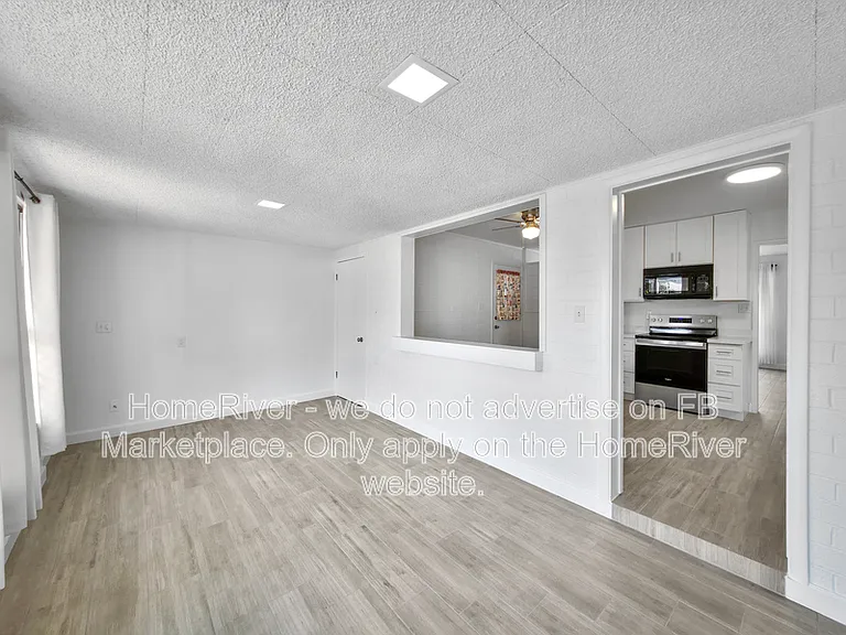 10701 W Cherry Hills Dr W — Photo 10