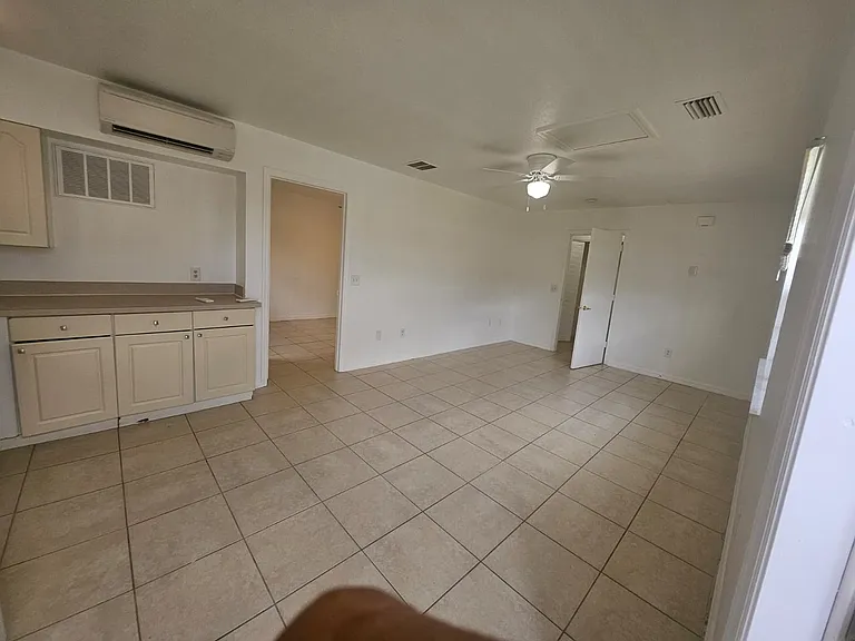 601 Washington Palm Loop #B — Photo 5