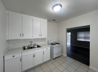 245 E 130th St, Los Angeles, CA 90061