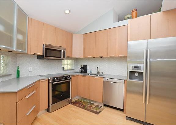 5th image of 3303 Rosinka Ct