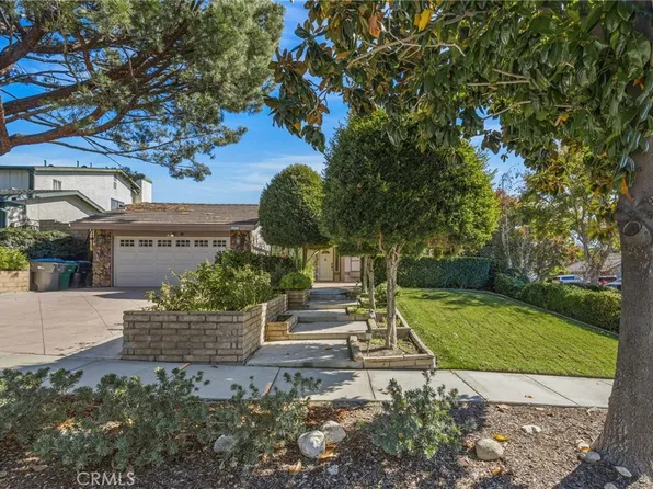 1233 Dale Cir, Corona, CA 92878