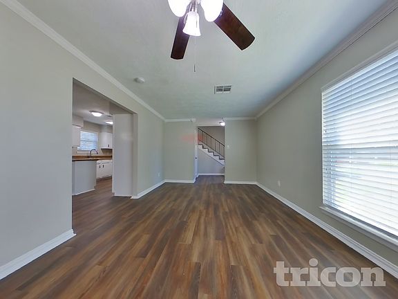 3rd image of 6128 Silver Leaf Dr