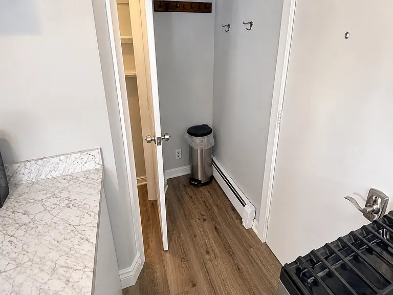 14-16 E North St #14 — Photo 8