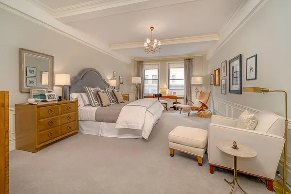 Sold by Compass | media 5