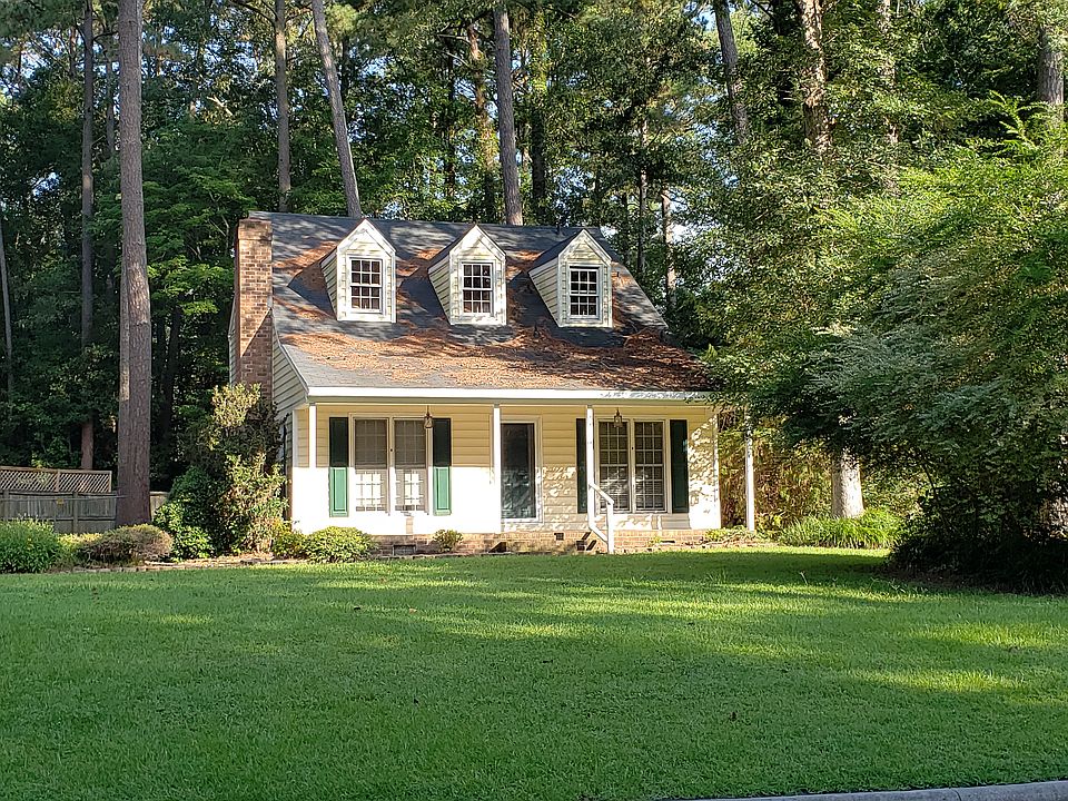 1st image of 401 Lancelot Dr