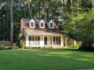 401 Lancelot Dr, Greenville, NC 27858