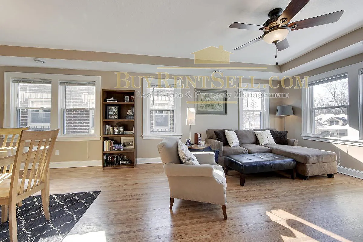 2 bed, 900 sqft, $1,595 — Photo 3