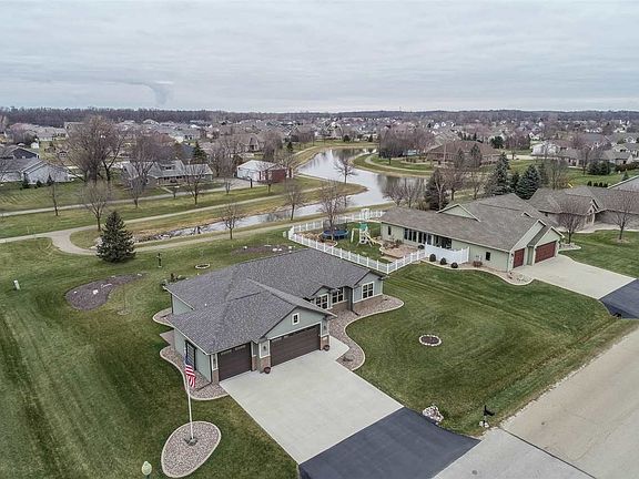 3rd image of W4894 Cliff View Dr