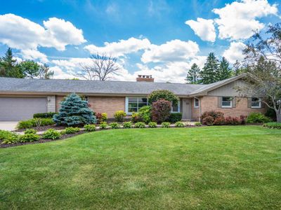 8867 N Malibu Dr, Bayside, WI, 53217