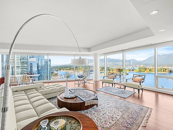 3rd image of 1139 Cordova St W #2101