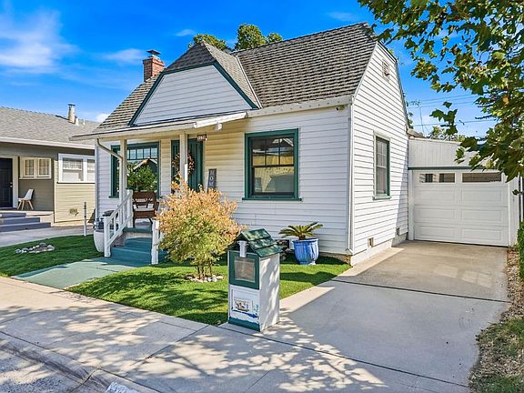 2nd image of 3170 Carly Way
