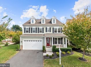 6616 Jessamine Ln, Annandale, VA 22003