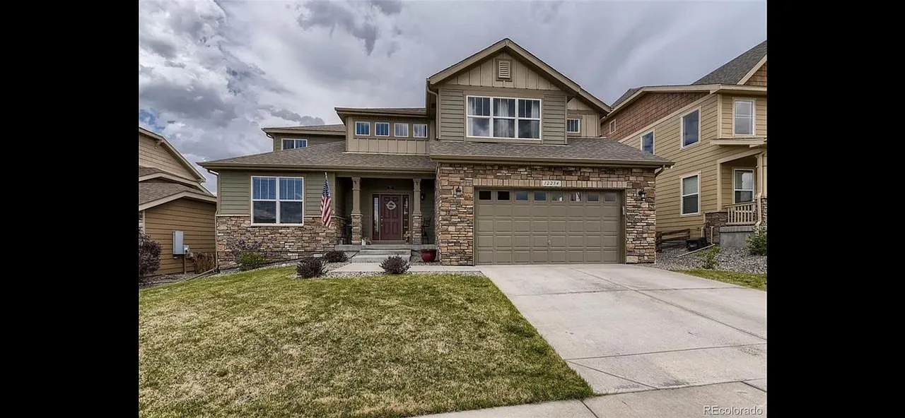12254 Eastern Pine Ln — Photo 1