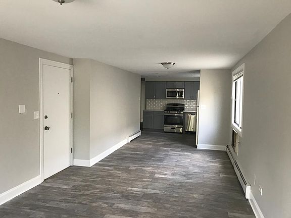 2nd image of 3940 N Narragansett Ave APT 1N