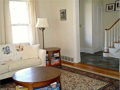 4th image of 141 Alden Ave